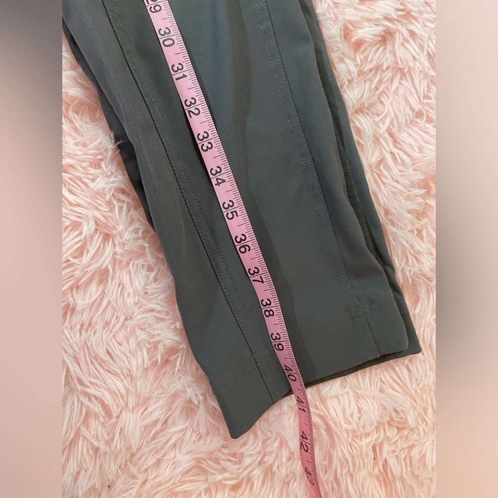 Lululemon pants - Picture 9 of 10